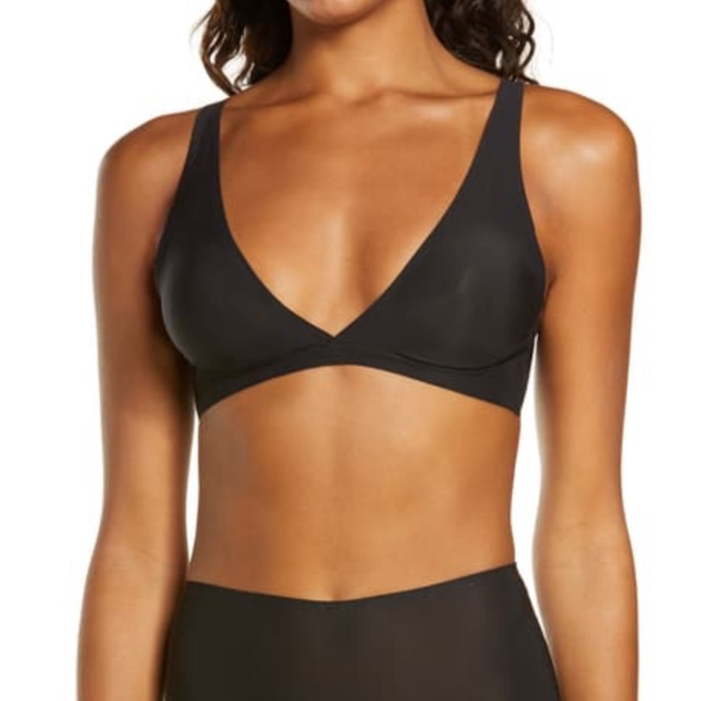 Skims Naked Everyday Plunge Bralette